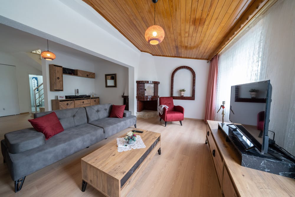 Photo of Livingroom in Icmeler City Center