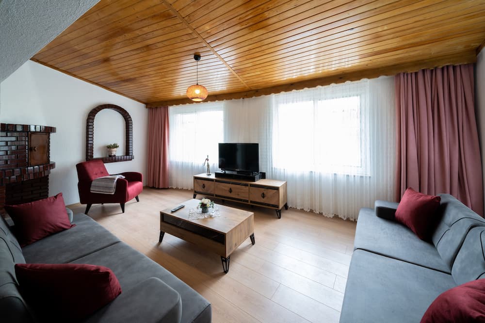 Photo of Livingroom in Icmeler City Center