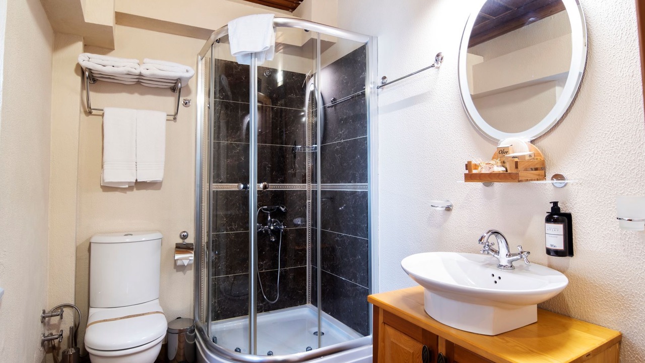 Photo of Bathroom in Candarli