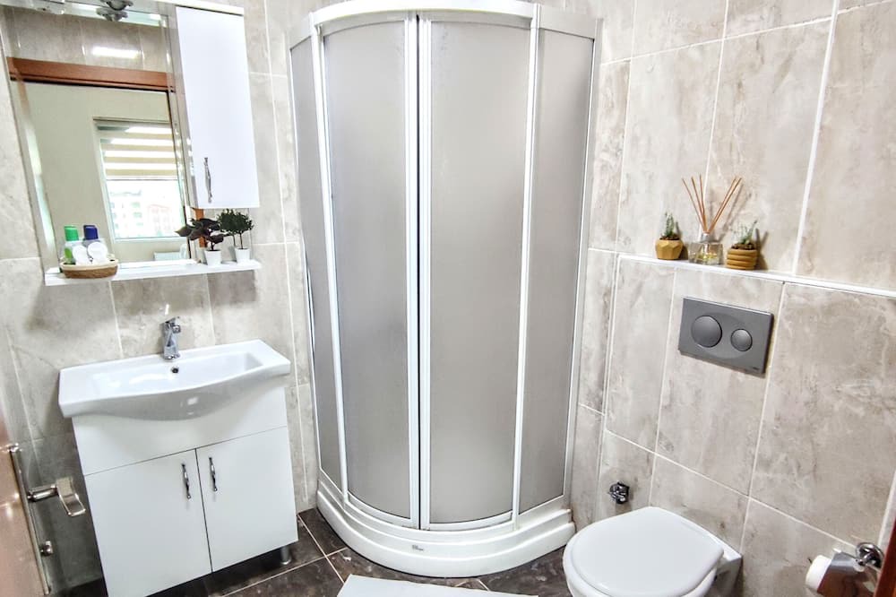 Photo of Bathroom in Cevizli Mahallesi