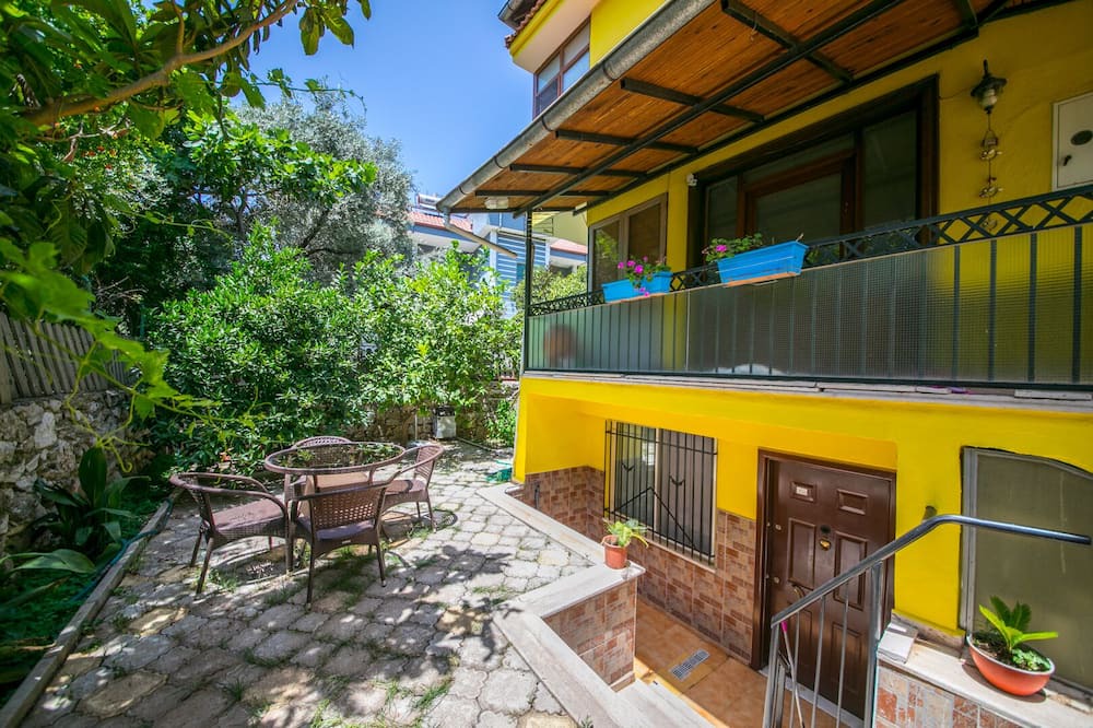 Photo of Patio Balcony in Icmeler City Center