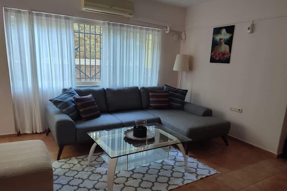 Photo of Livingroom in Icmeler City Center