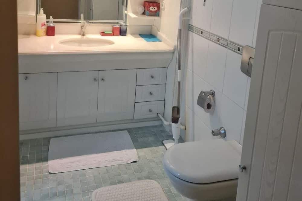 Photo of Bathroom in Karsiyaka