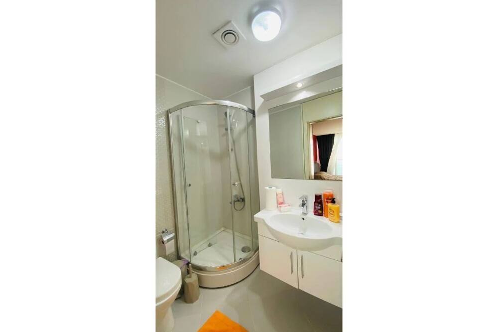 Photo of Bathroom in Zeytinburnu