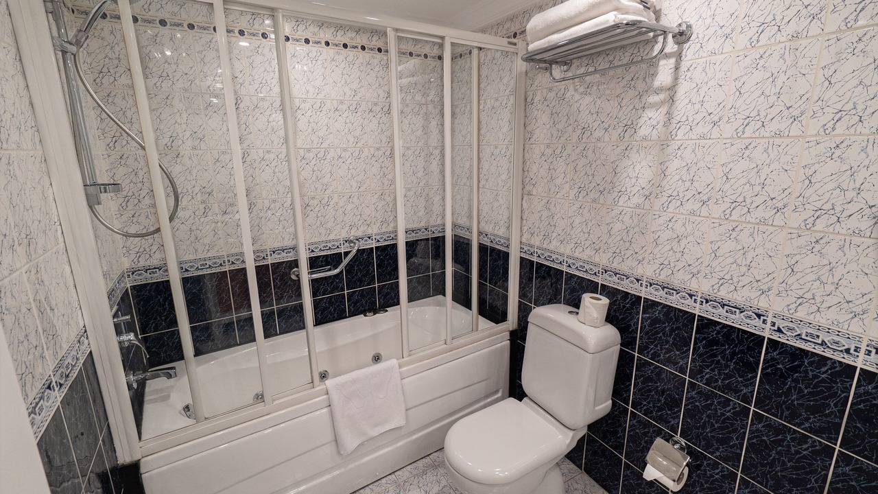Photo of Bathroom in Sur