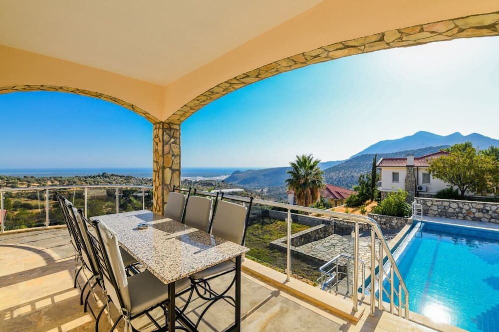 Photo of Patio Balcony in Faralya