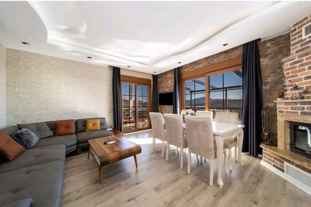 Photo of Livingroom in Seki