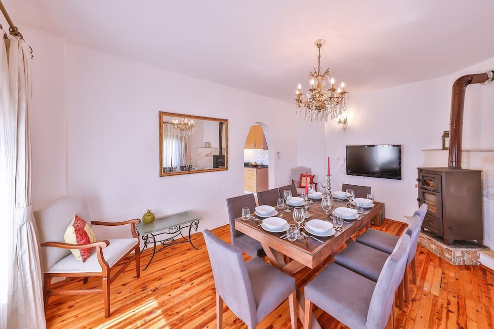 Photo of Livingroom in Patara