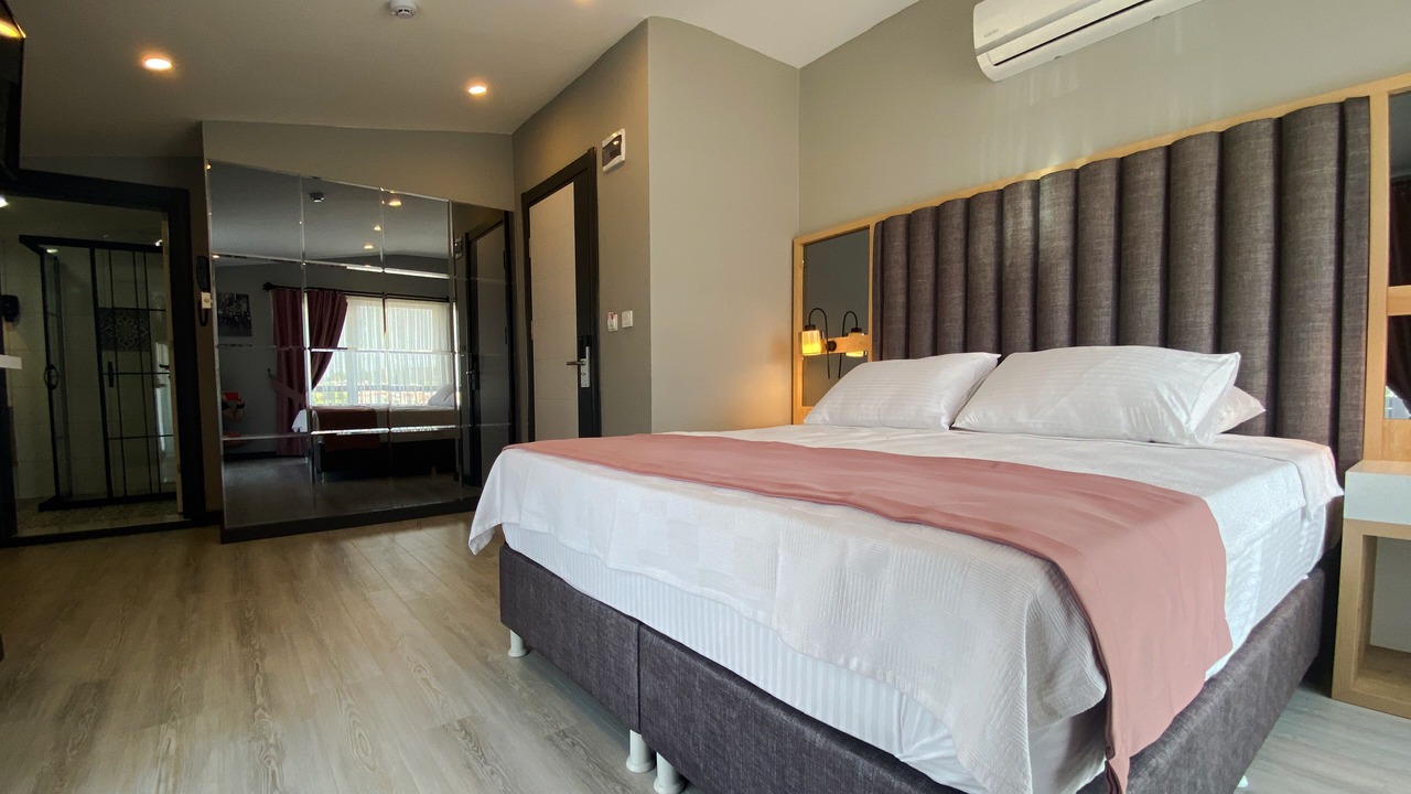 Photo of Bedroom in Akcay