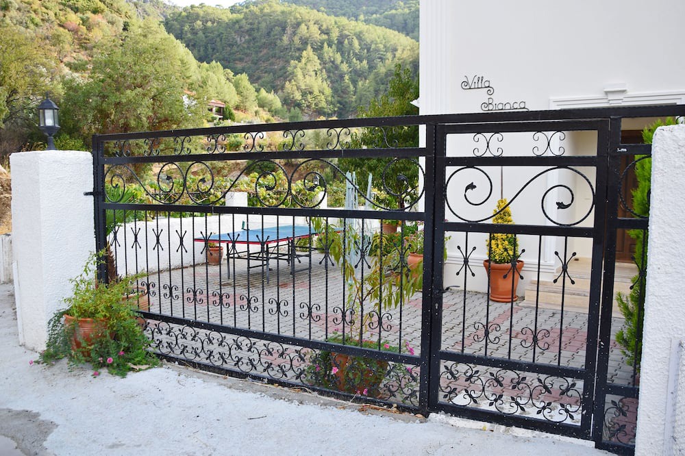 Photo of Patio Balcony in Yesiluzumlu