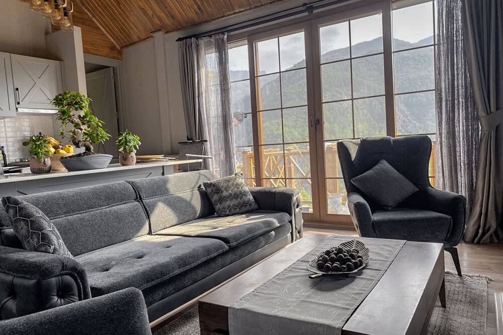 Photo of Livingroom in Feke