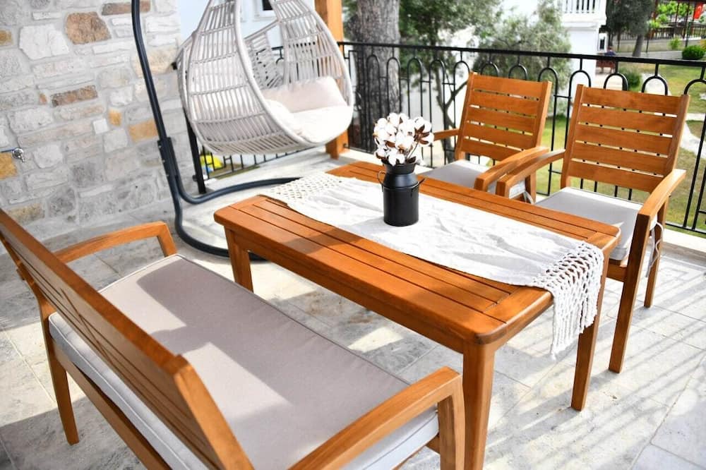 Photo of Patio Balcony in Foca