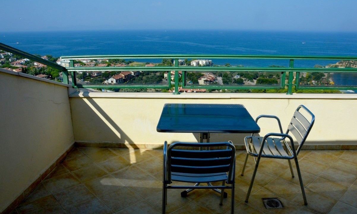 Photo of Patio Balcony in Kusadasi