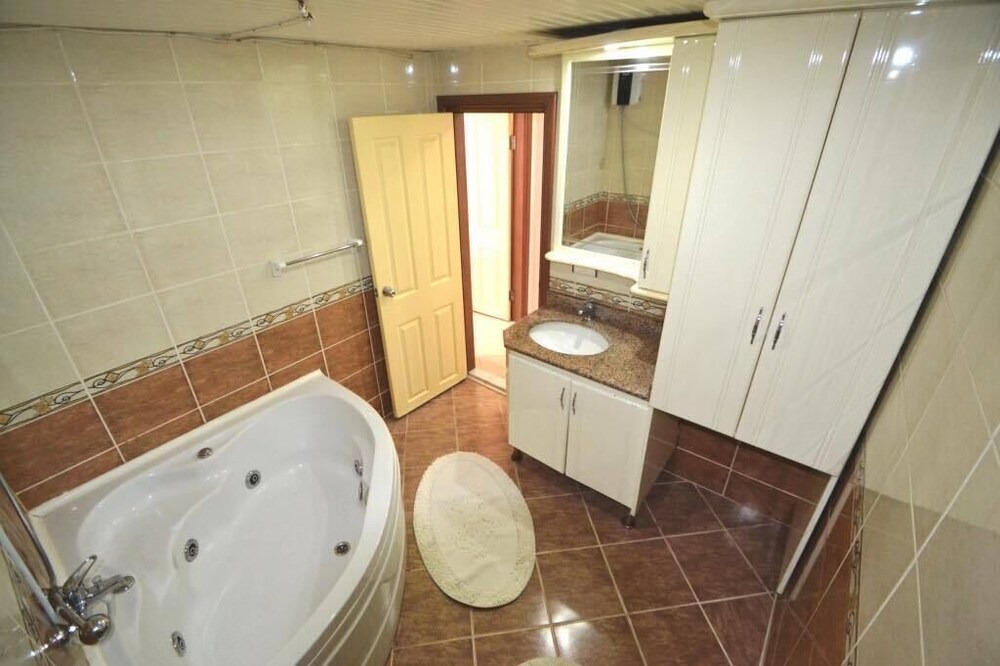Photo of Bathroom in Seki