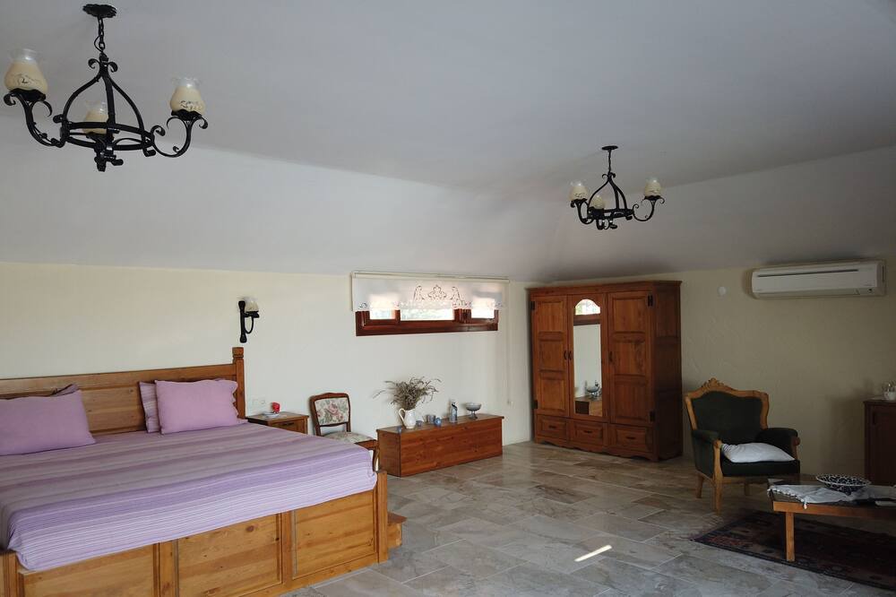 Photo of Bedroom in Uzunyurt
