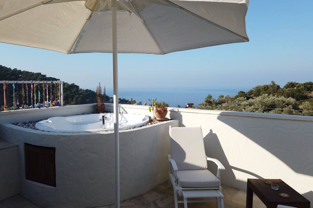 Photo of Patio Balcony in Uzunyurt