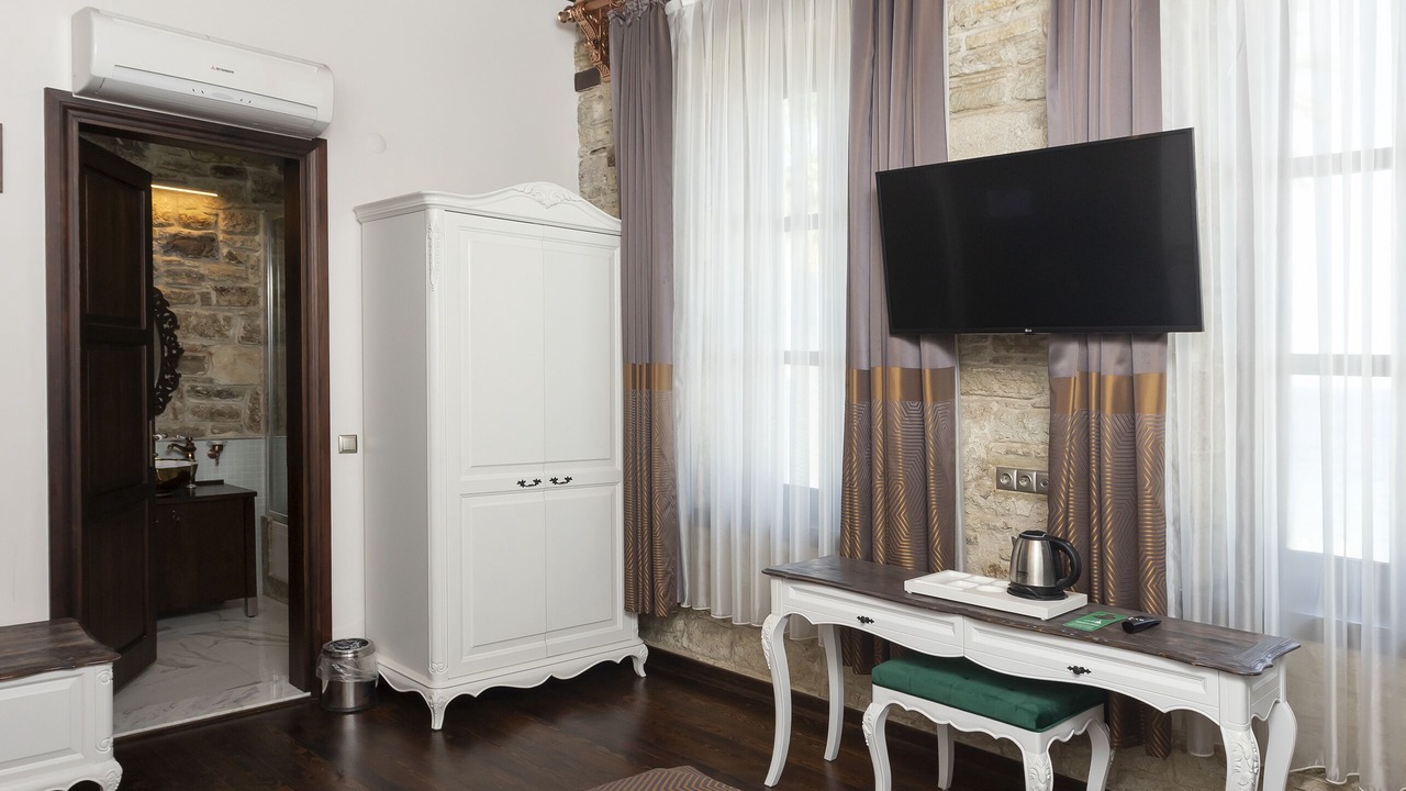 Photo of Bedroom in Yenifoca