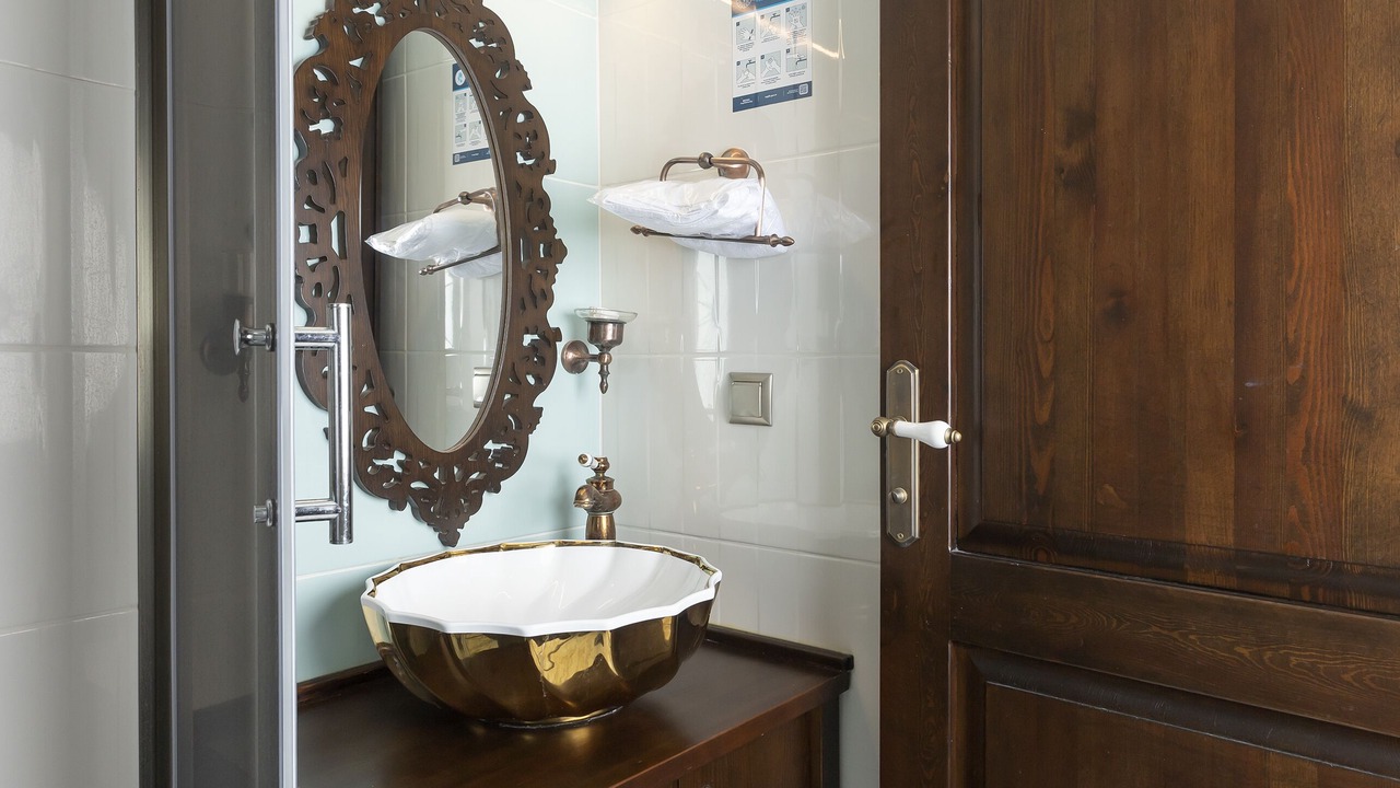 Photo of Bathroom in Yenifoca