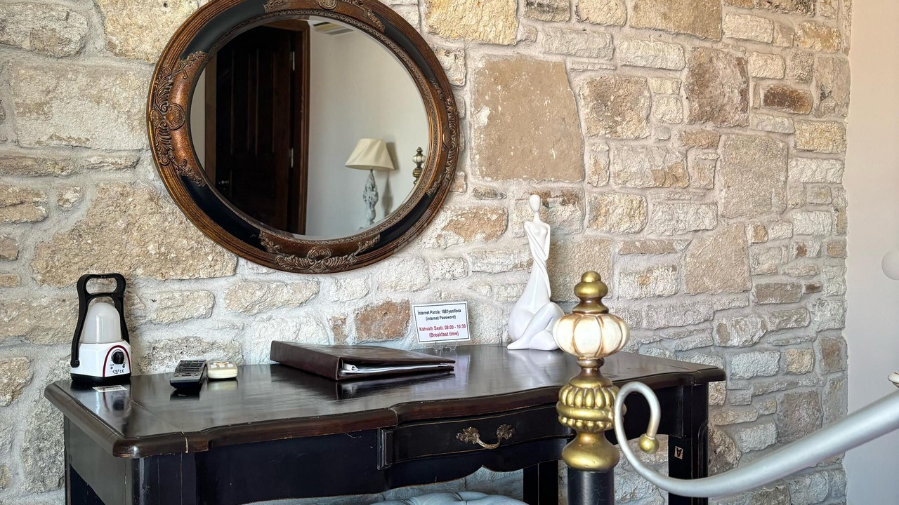 Photo of Bedroom in Yenifoca