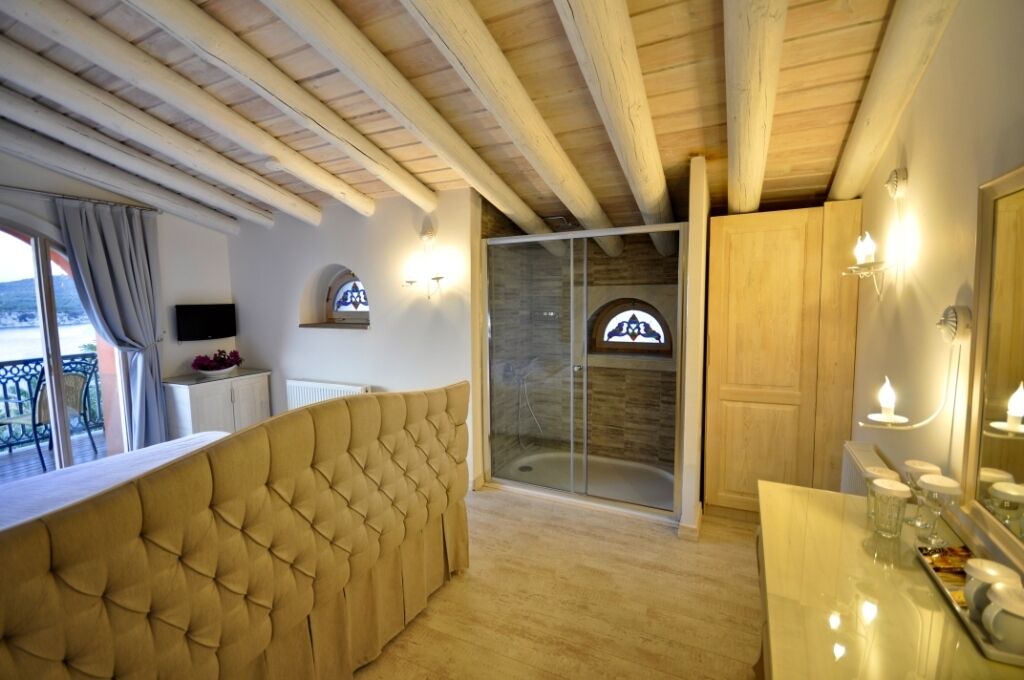Photo of Bedroom in Kalem Island