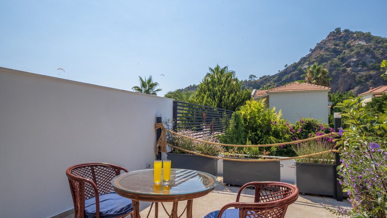 Photo of Patio Balcony in Oludeniz City Center
