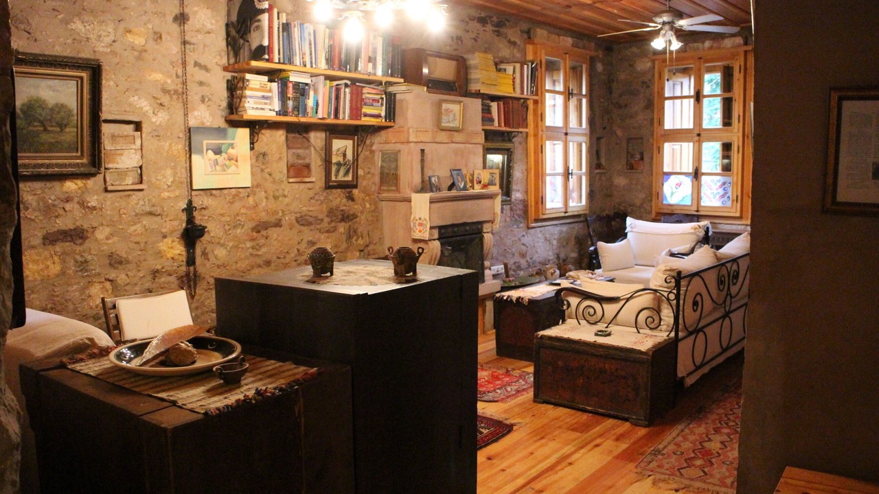 Photo of Livingroom in Ayvalik