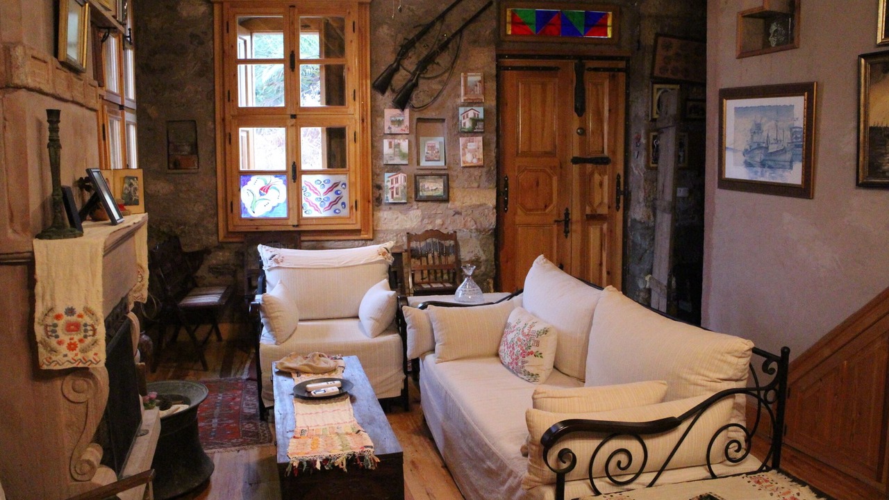Photo of Livingroom in Ayvalik