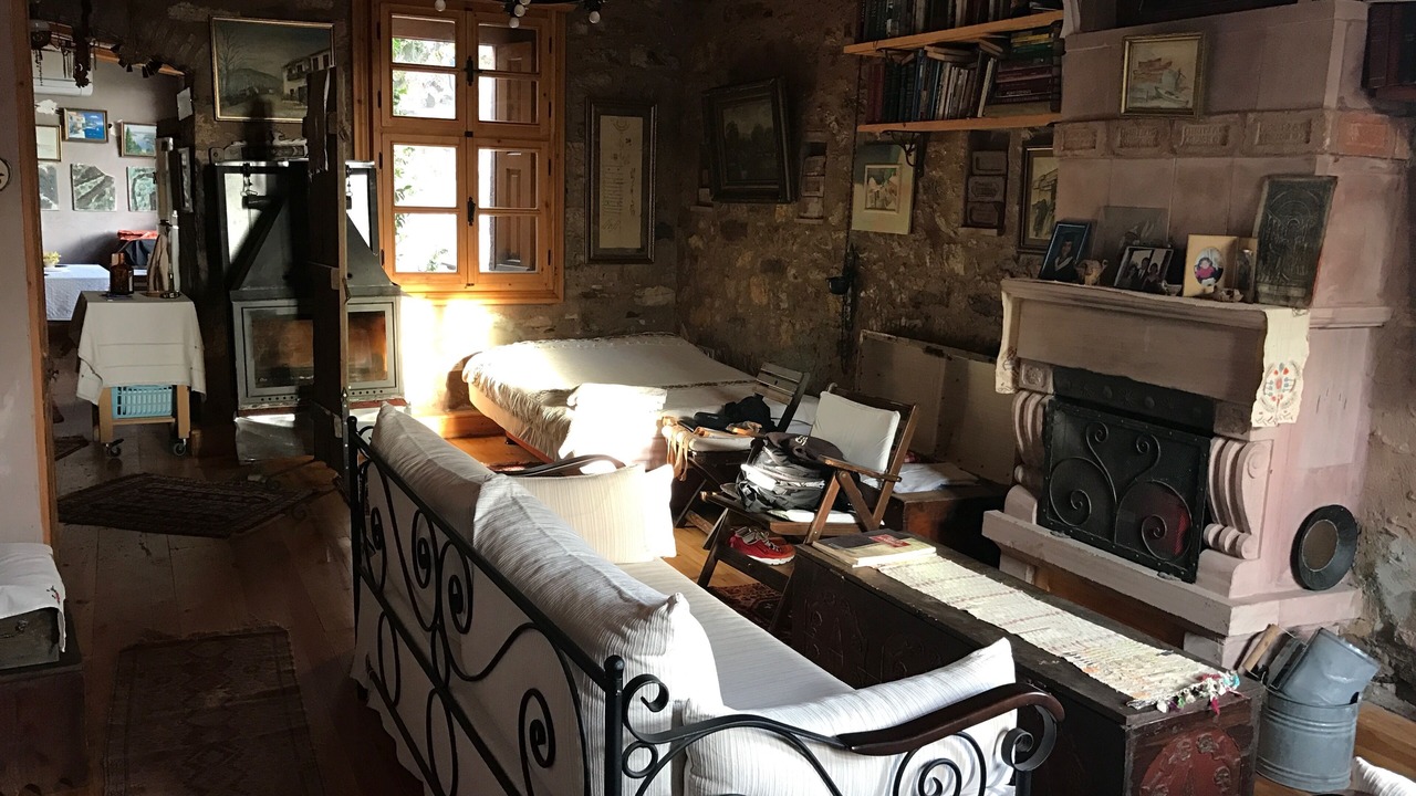 Photo of Livingroom in Ayvalik