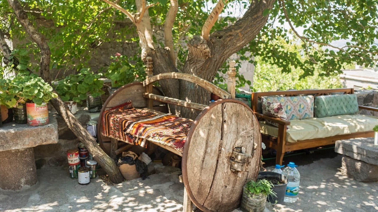 Photo of Outdoor in Behram