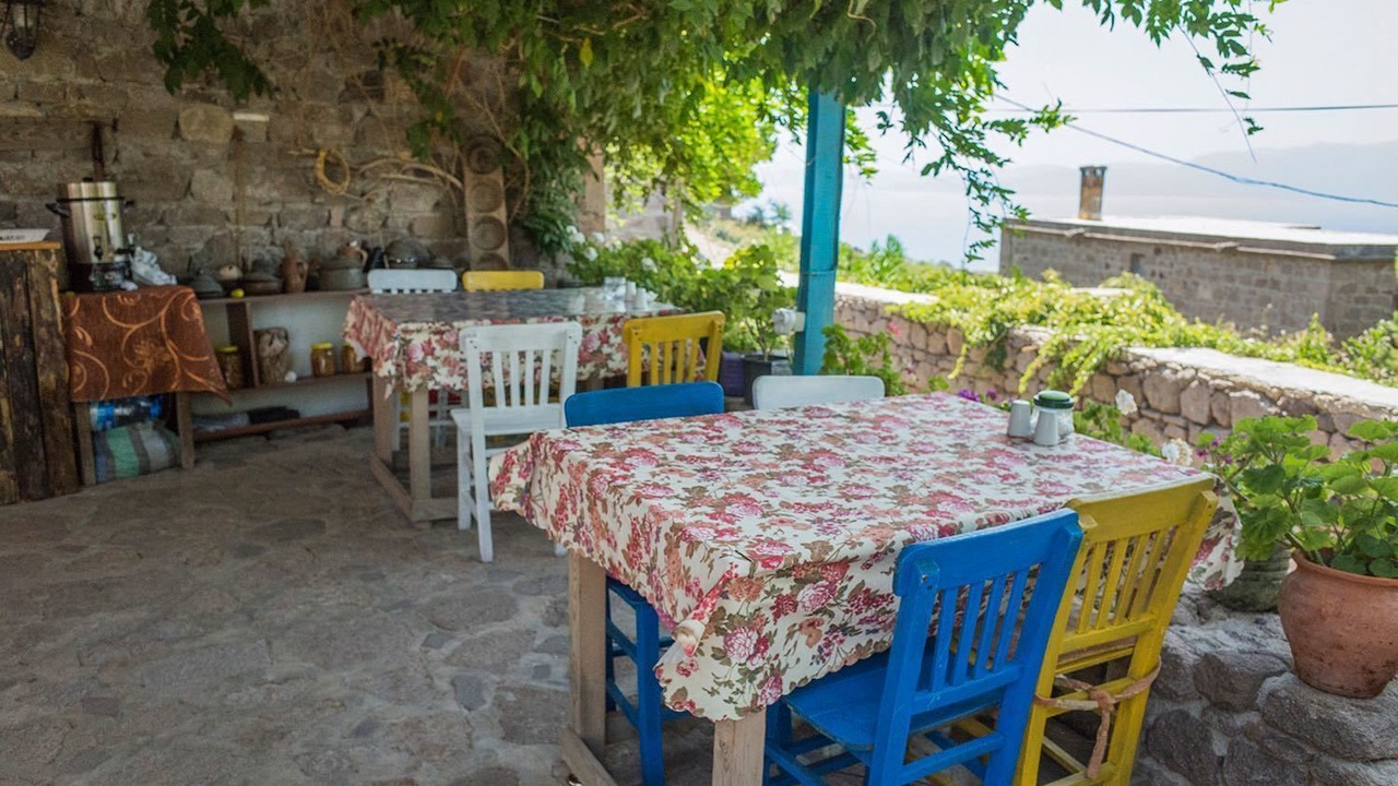 Photo of Outdoor in Behram