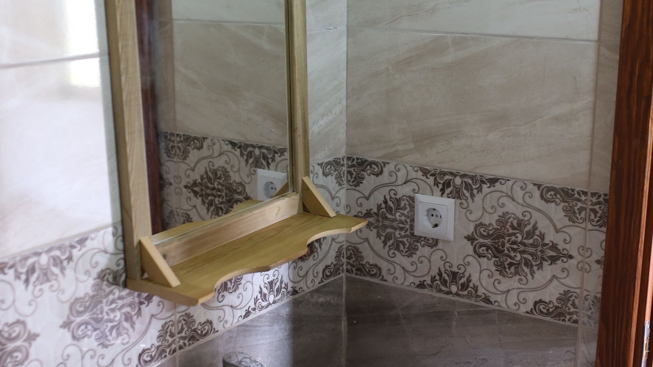 Photo of Bathroom in Behram