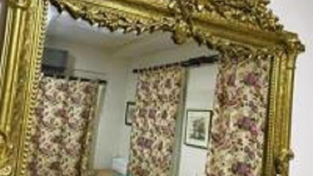 Photo of Bedroom in Ezine