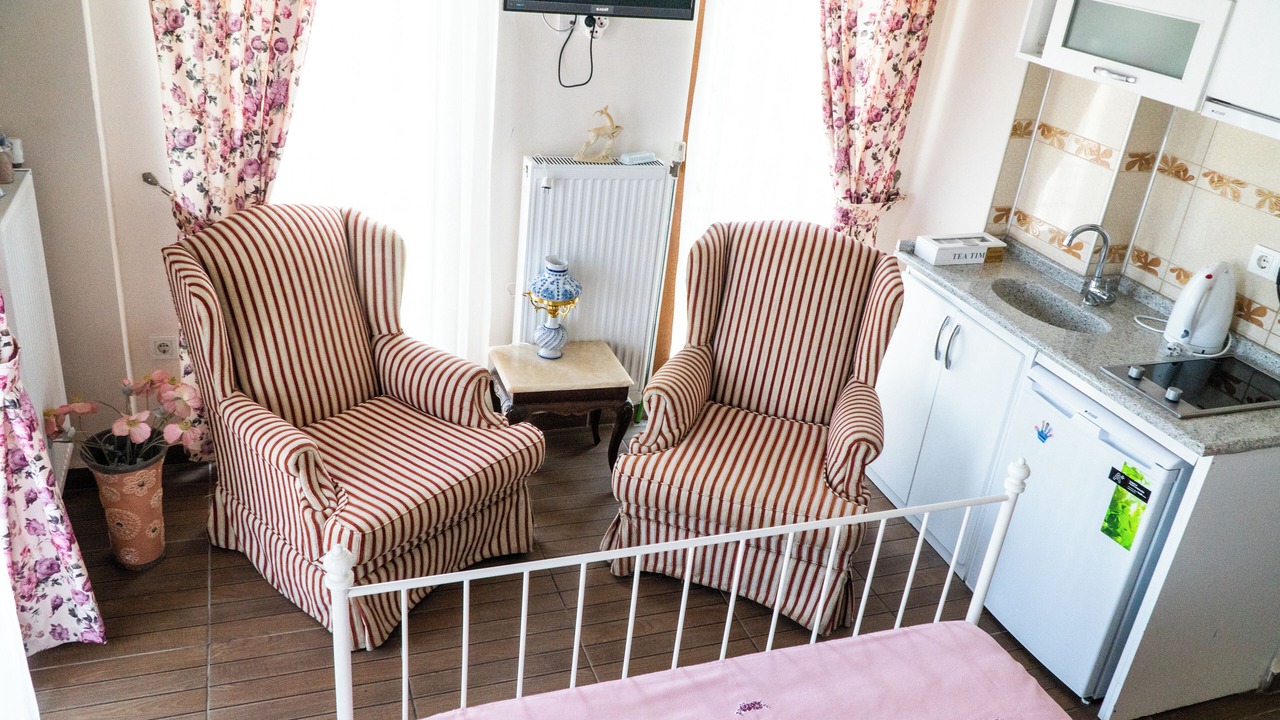 Photo of Bedroom in Ezine