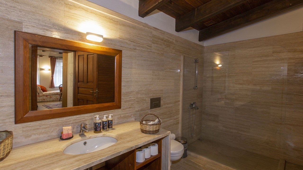Photo of Bathroom in Adatepe