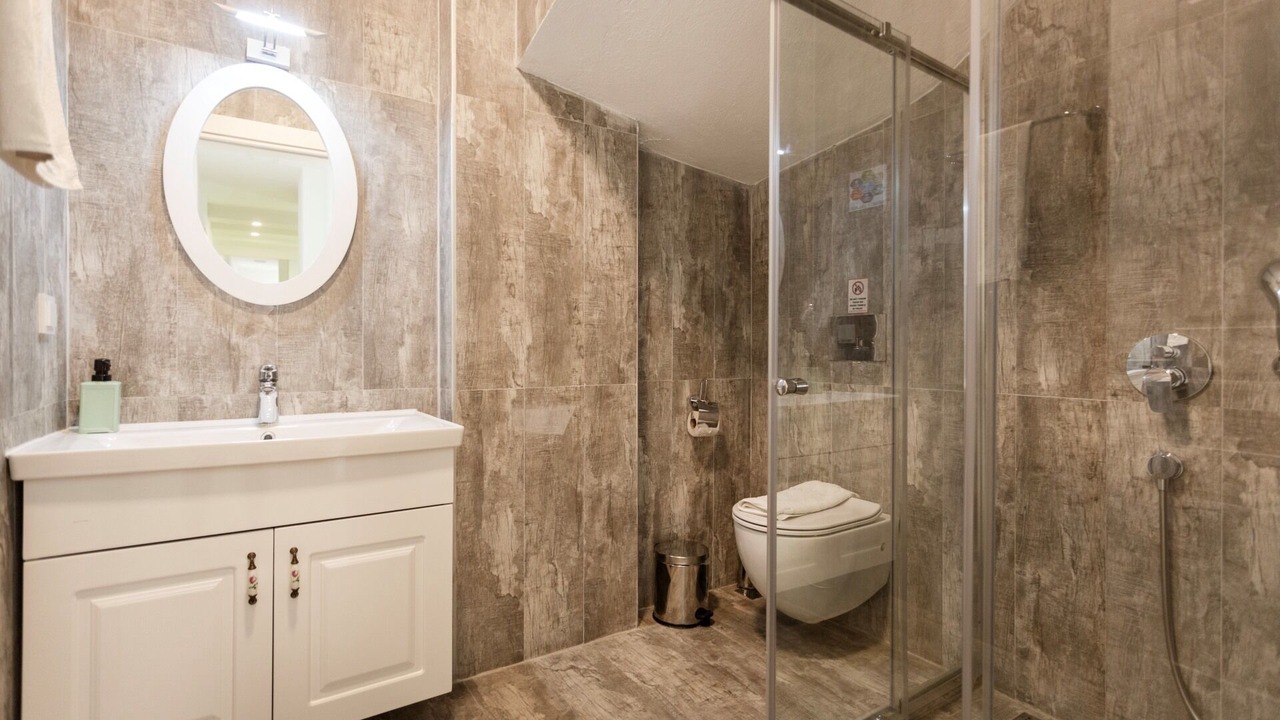 Photo of Bathroom in Islamlar