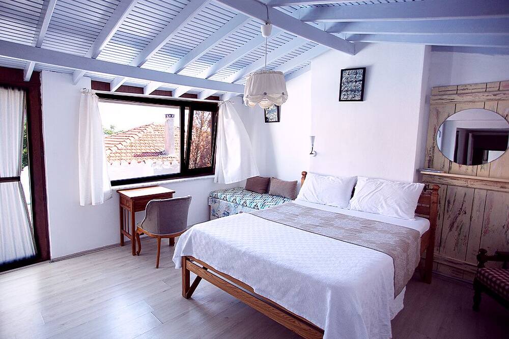 Photo of Bedroom in Bozcaada