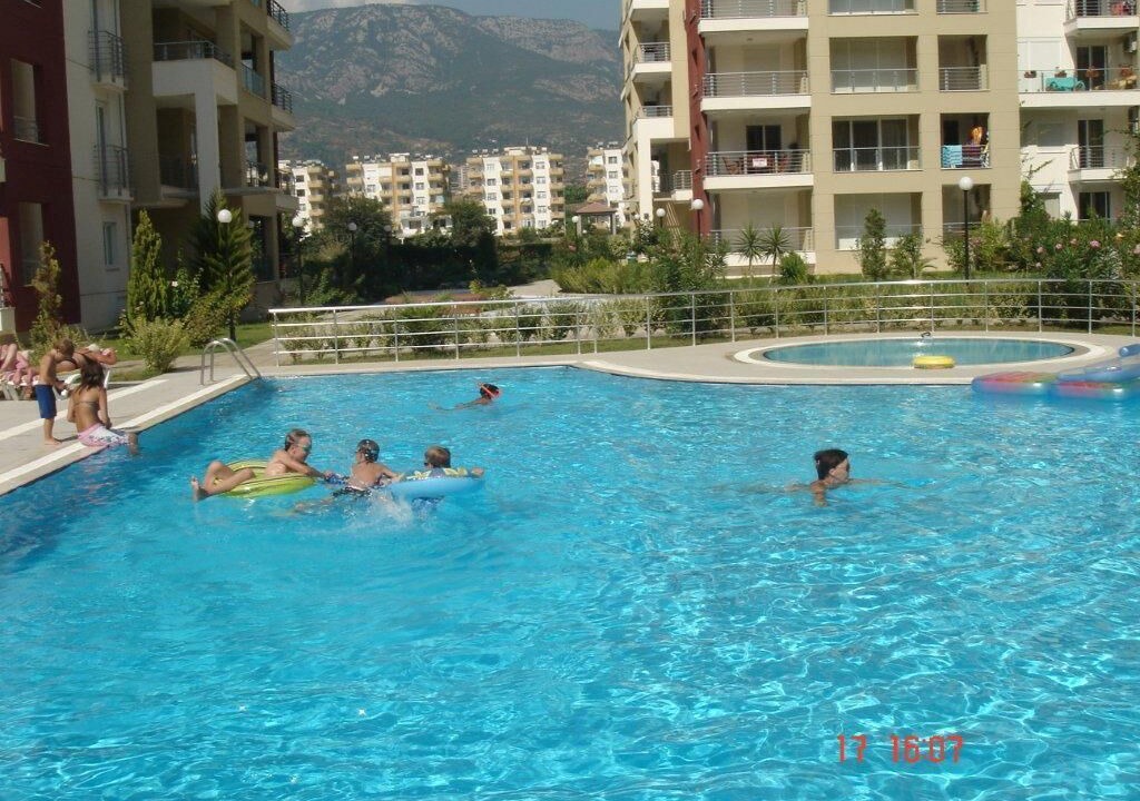 Photo of Human In Picture in Seki