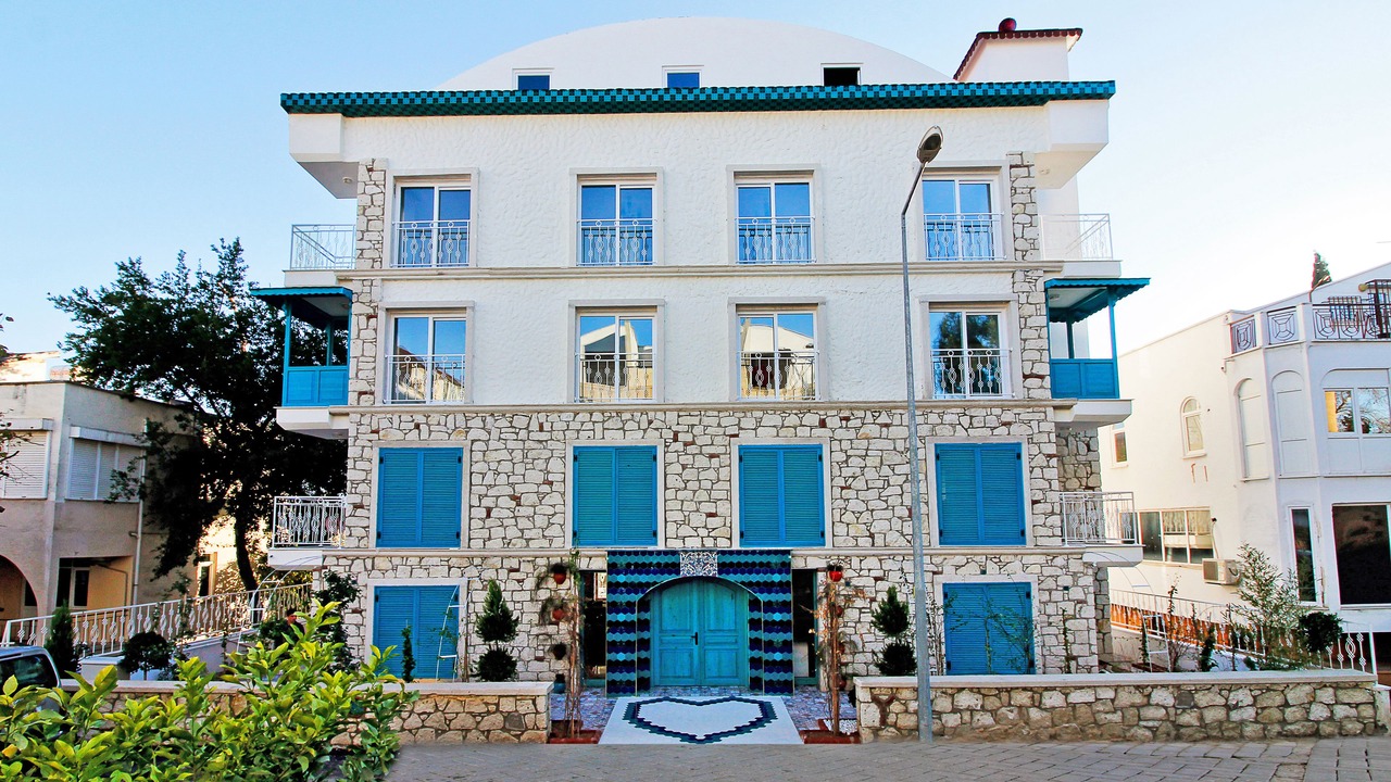 Photo of Buildings in Eski Lara