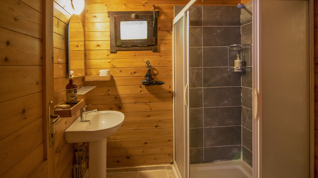 Photo of Bathroom in Ezine