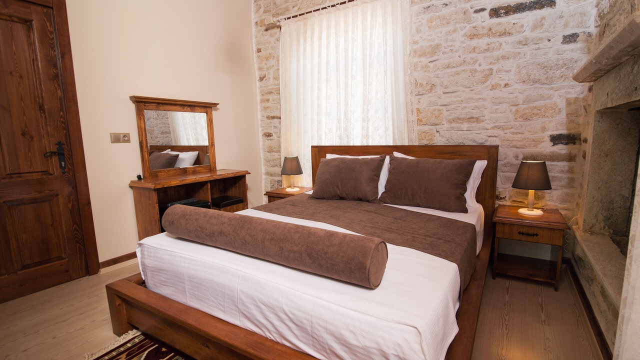 Photo of Bedroom in Yenifoca