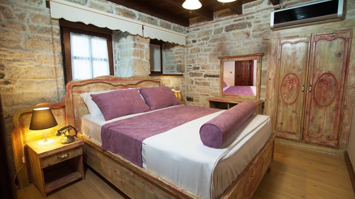 Photo of Bedroom in Yenifoca