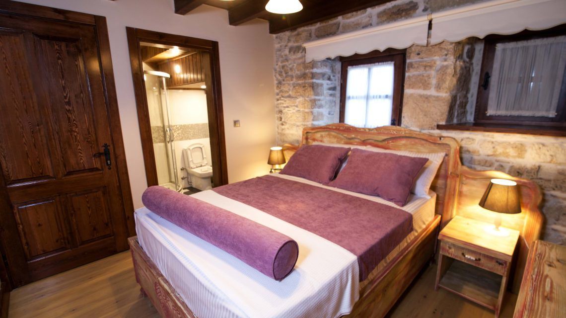 Photo of Bedroom in Yenifoca