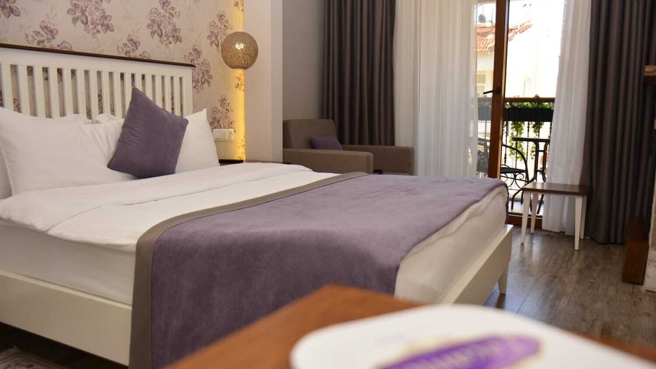 Photo of Bedroom in Yenifoca