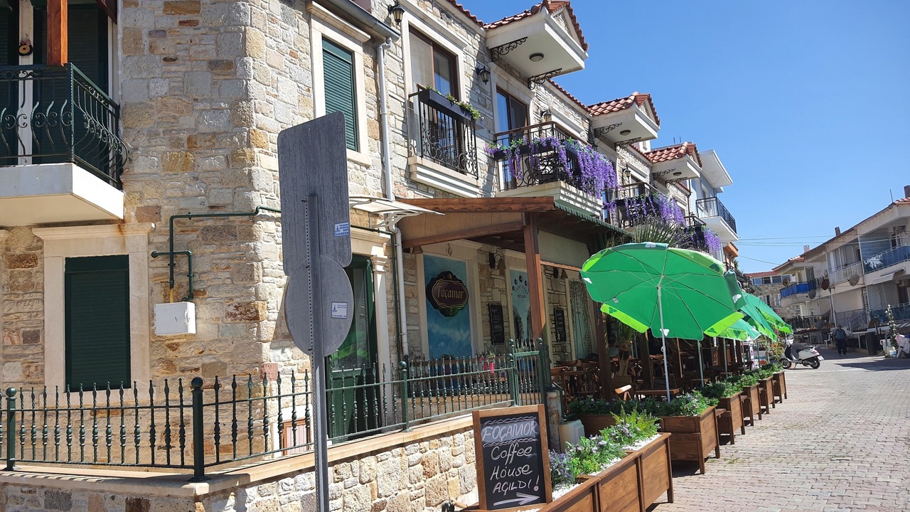 Photo of Buildings in Yenifoca