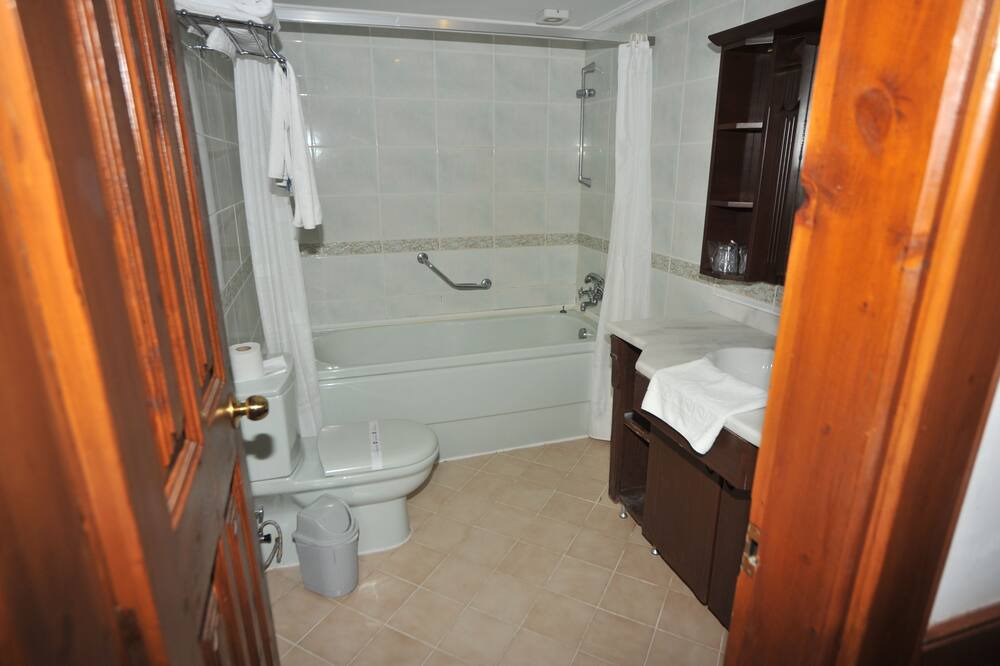 Photo of Bathroom in Tosmur Belediyesi