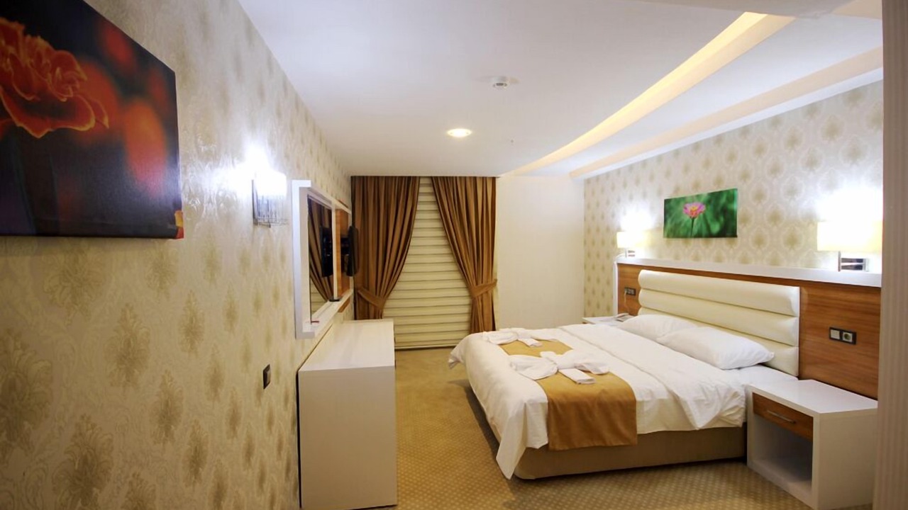 Photo of Bedroom in Batman
