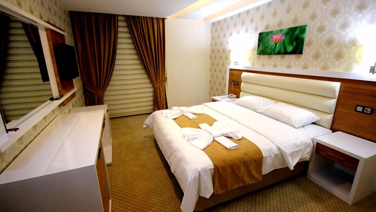 Photo of Bedroom in Batman