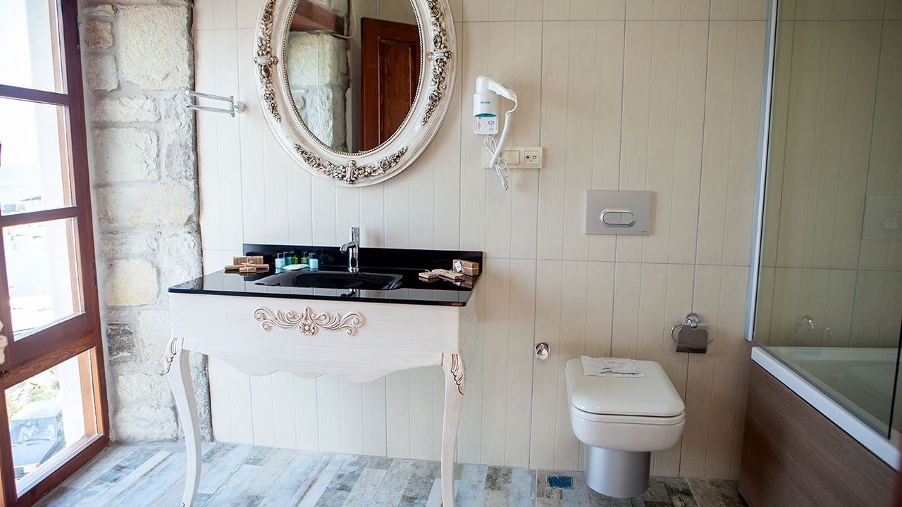 Photo of Bathroom in Yenifoca