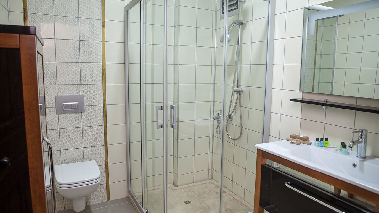 Photo of Bathroom in Yenifoca