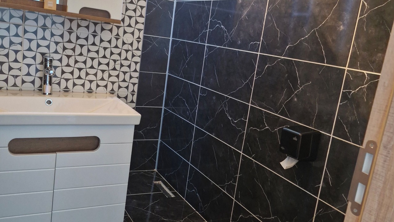 Photo of Bathroom in Ezine
